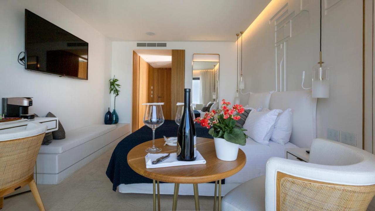 The Island Concept Luxury Boutique Hotel Heated Pool アイオス・ニコラオス エクステリア 写真